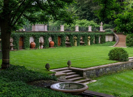 image of an Italian Water Garden