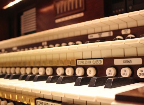 Keys on the Longwood Organ