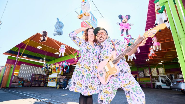 Lucky Diaz and the Family Jam Band 