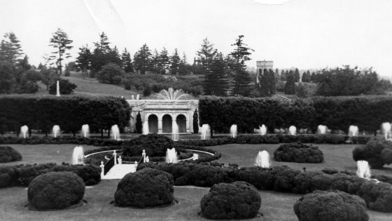black and white photo of the Main Fountain Garden in 1930